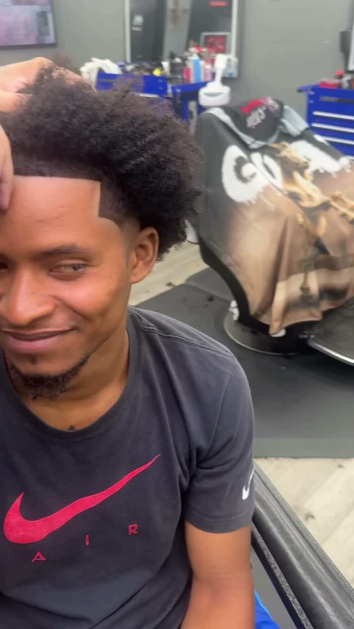 First Klass Barber Shop — trabajo