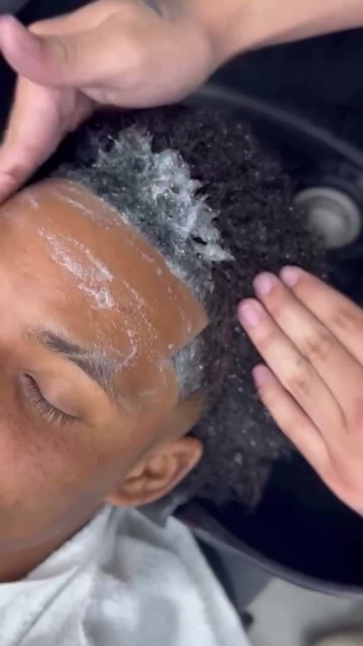 First Klass Barber Shop — trabajo